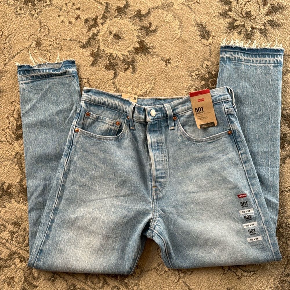 Levi jeans